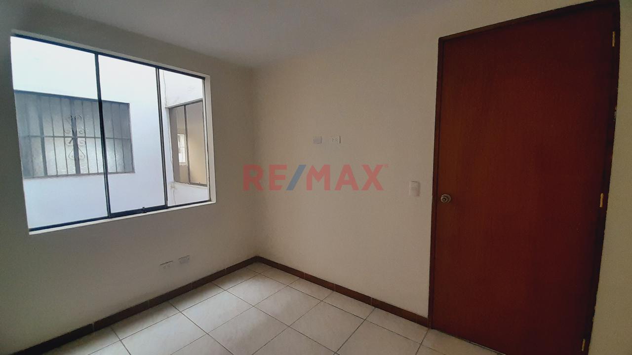 Ate - Urb. Alameda De La Rivera - Venta De Departamento En Edificio De 4 Pisos. - 4