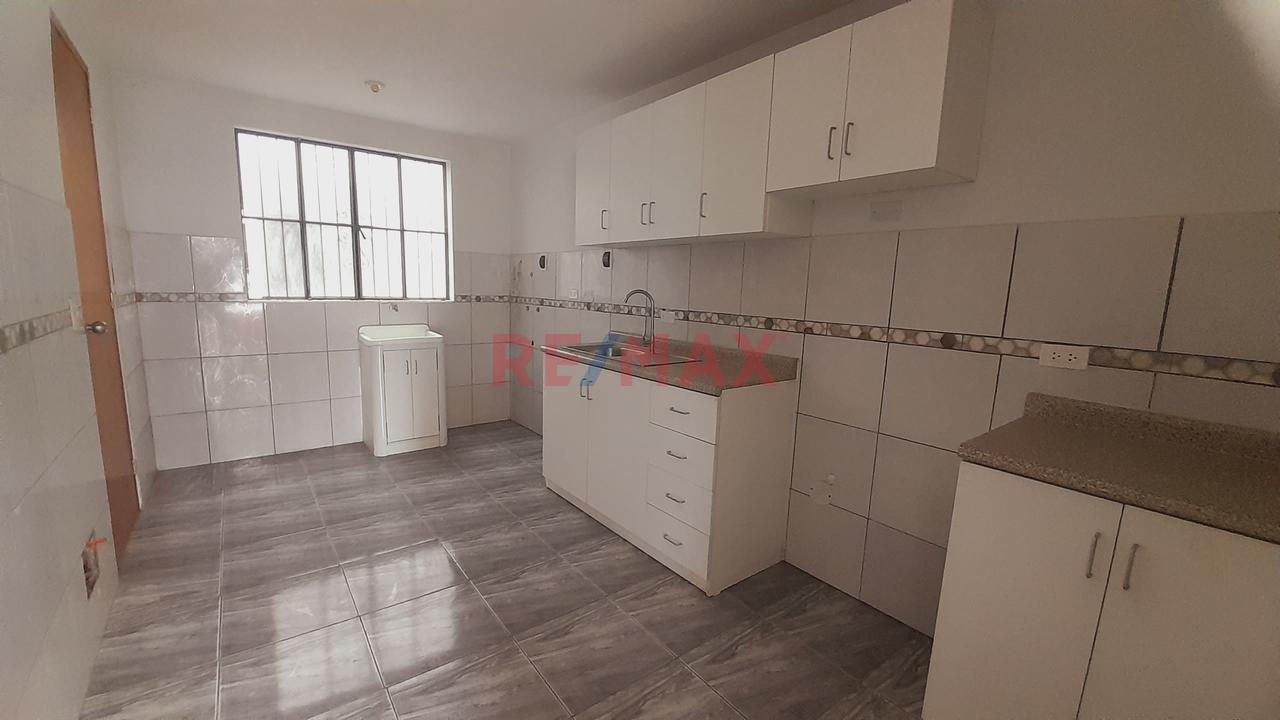 Ate - Urb. Alameda De La Rivera - Venta De Departamento En Edificio De 4 Pisos. - 6