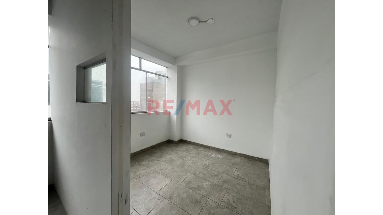 Alquiler De Local Industrial – 90 M² – San Luis - 2