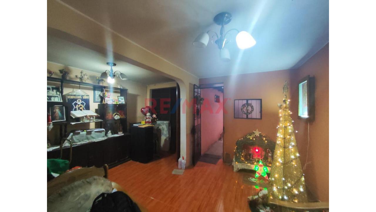 Venta Casa En Avenida Cesar Canevaro San Juan De Miraflores — foto 6