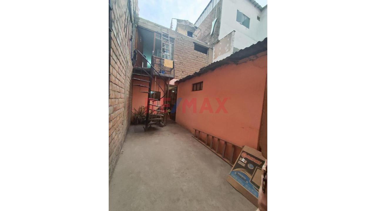 Venta Casa En Avenida Cesar Canevaro San Juan De Miraflores — foto 4