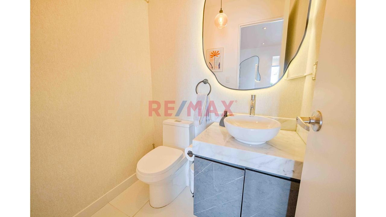 Hermoso Departamento Mas Cochera En Av. General Cordova - Miraflores - 16