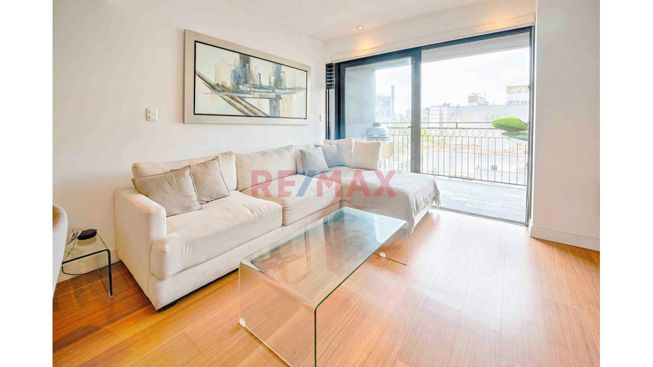 Hermoso Departamento Mas Cochera En Av. General Cordova - Miraflores — foto 4