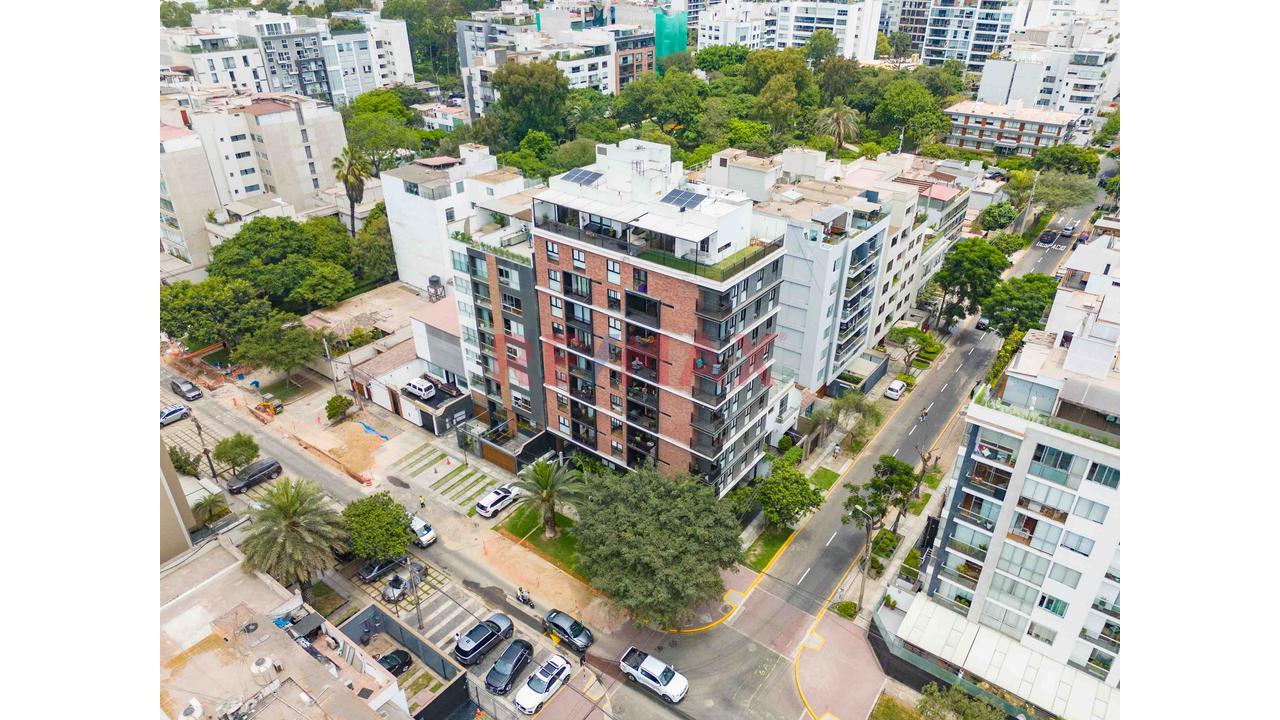 Hermoso Departamento Mas Cochera En Av. General Cordova - Miraflores - 19