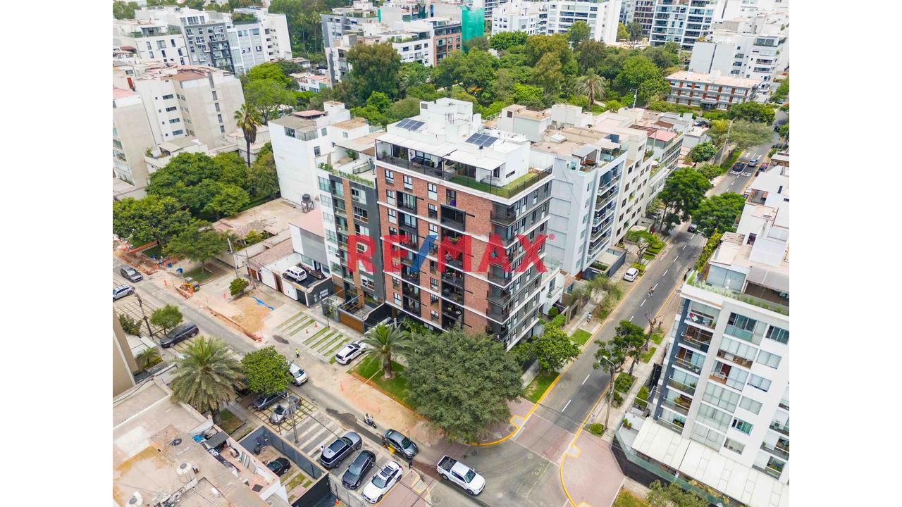 Hermoso Departamento Mas Cochera En Av. General Cordova - Miraflores