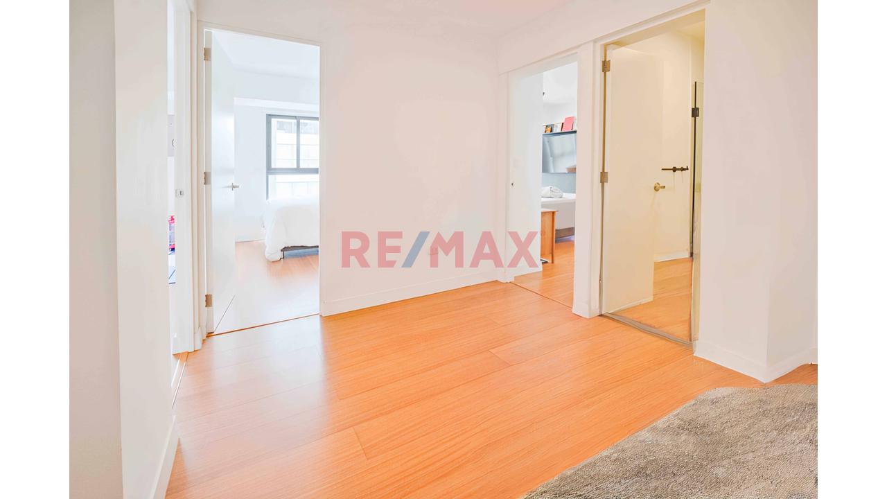Hermoso Departamento Mas Cochera En Av. General Cordova - Miraflores — foto 14