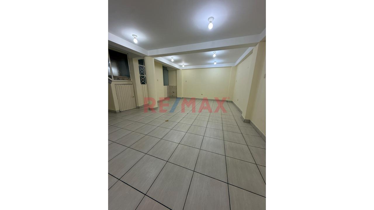 Casa Como Terreno En Venta - Av. Los Incas - Altura De La Unsaac
