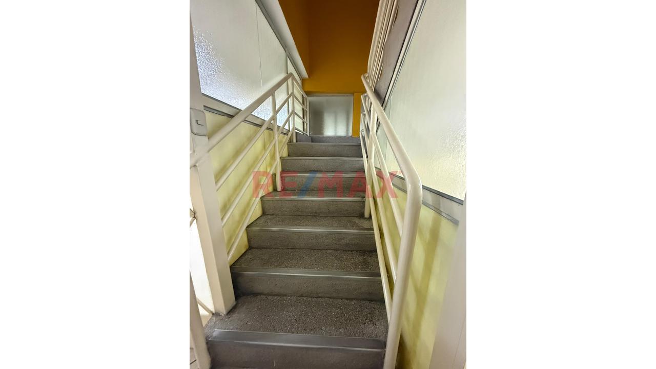 Casa Como Terreno En Venta - Av. Los Incas - Altura De La Unsaac — foto 2