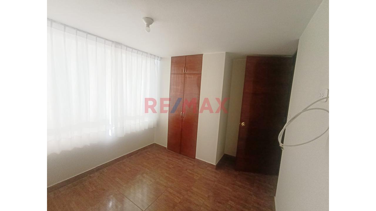 Se Alquila Departamento Urb Villa Don Genaro - 10