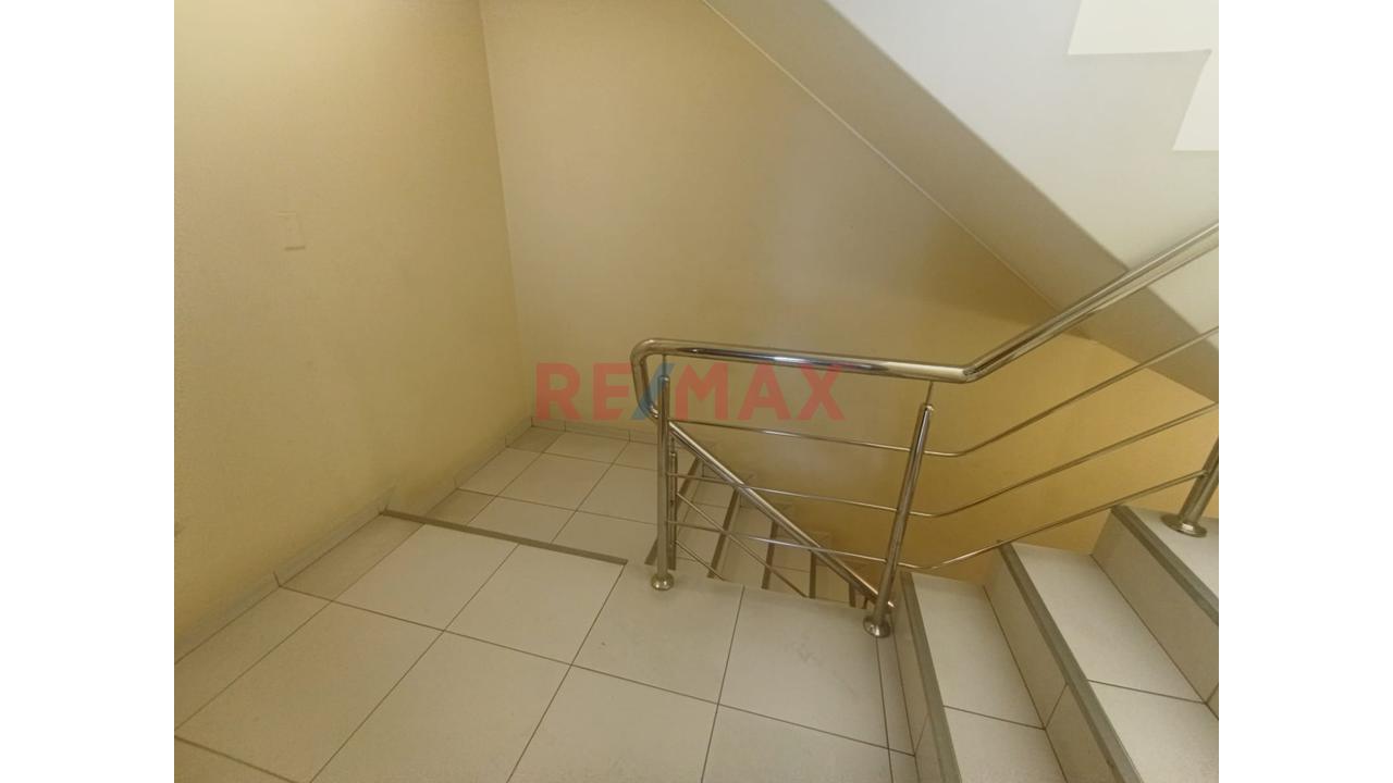 Se Alquila Departamento Urb Villa Don Genaro - 3