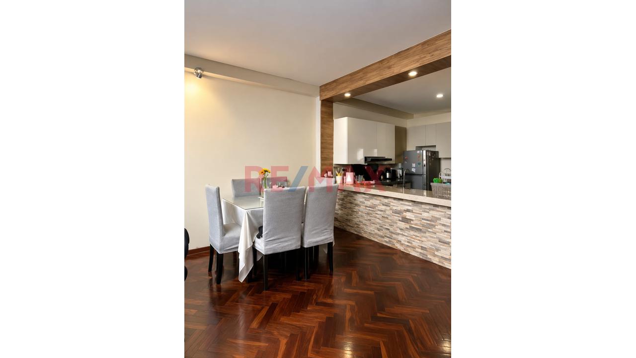 Venta De ¡Casa + Minidepartamento Independiente Frente A Parque! Urb Palao Smp — foto 3