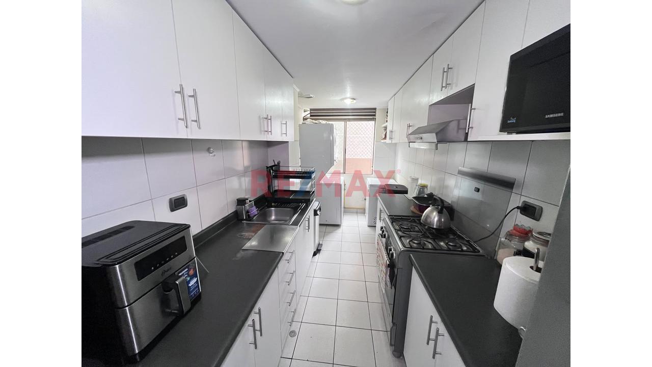 Venta De Departamento Con Estacionamiento En Condominio - San Miguel — foto 4