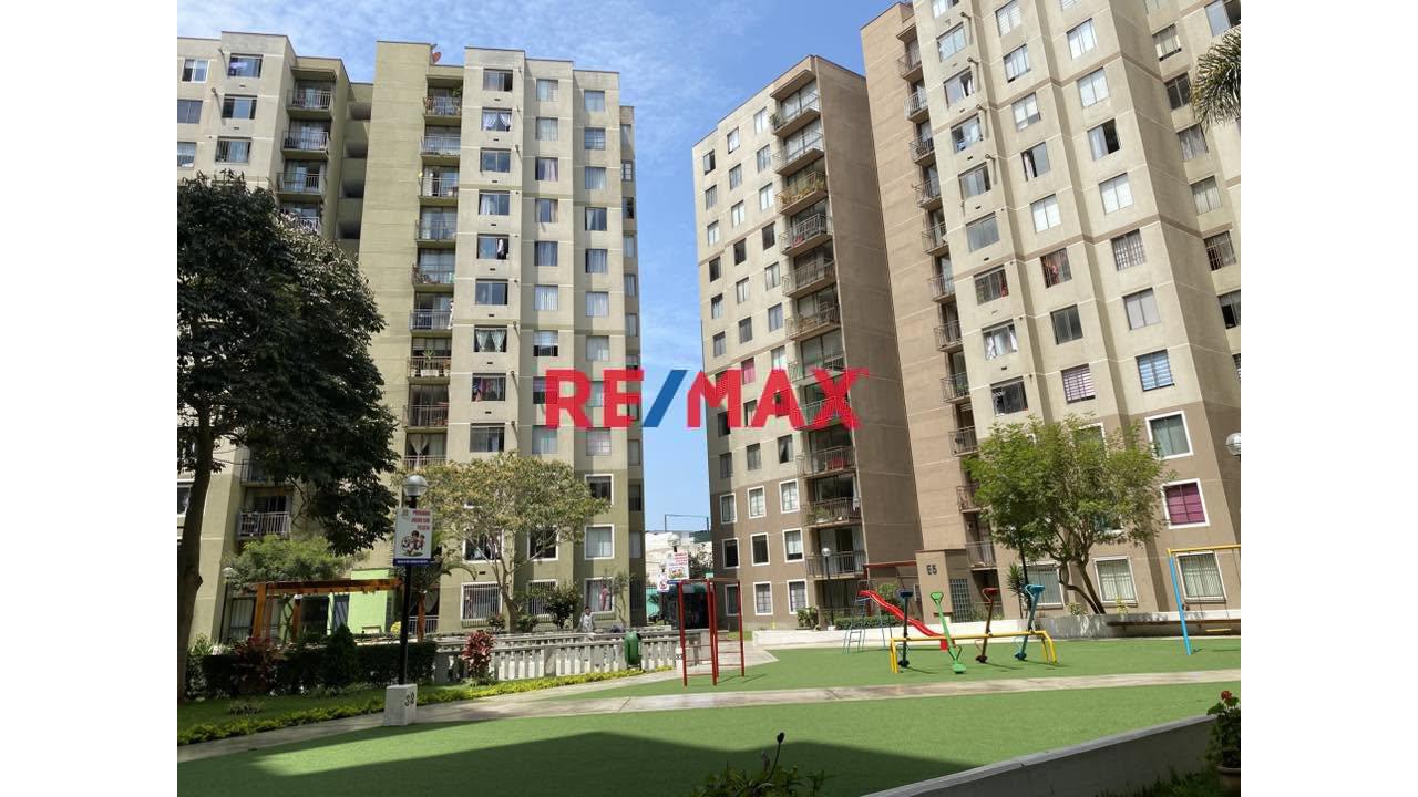Venta De Departamento Con Estacionamiento En Condominio - San Miguel