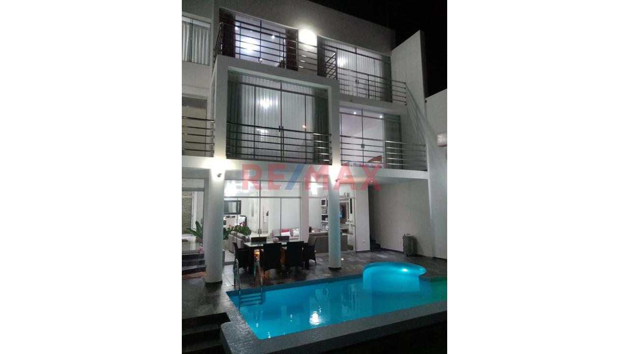 Hermosa Y Moderna Casa Con Piscina En Huanchaco Tradicional - 4