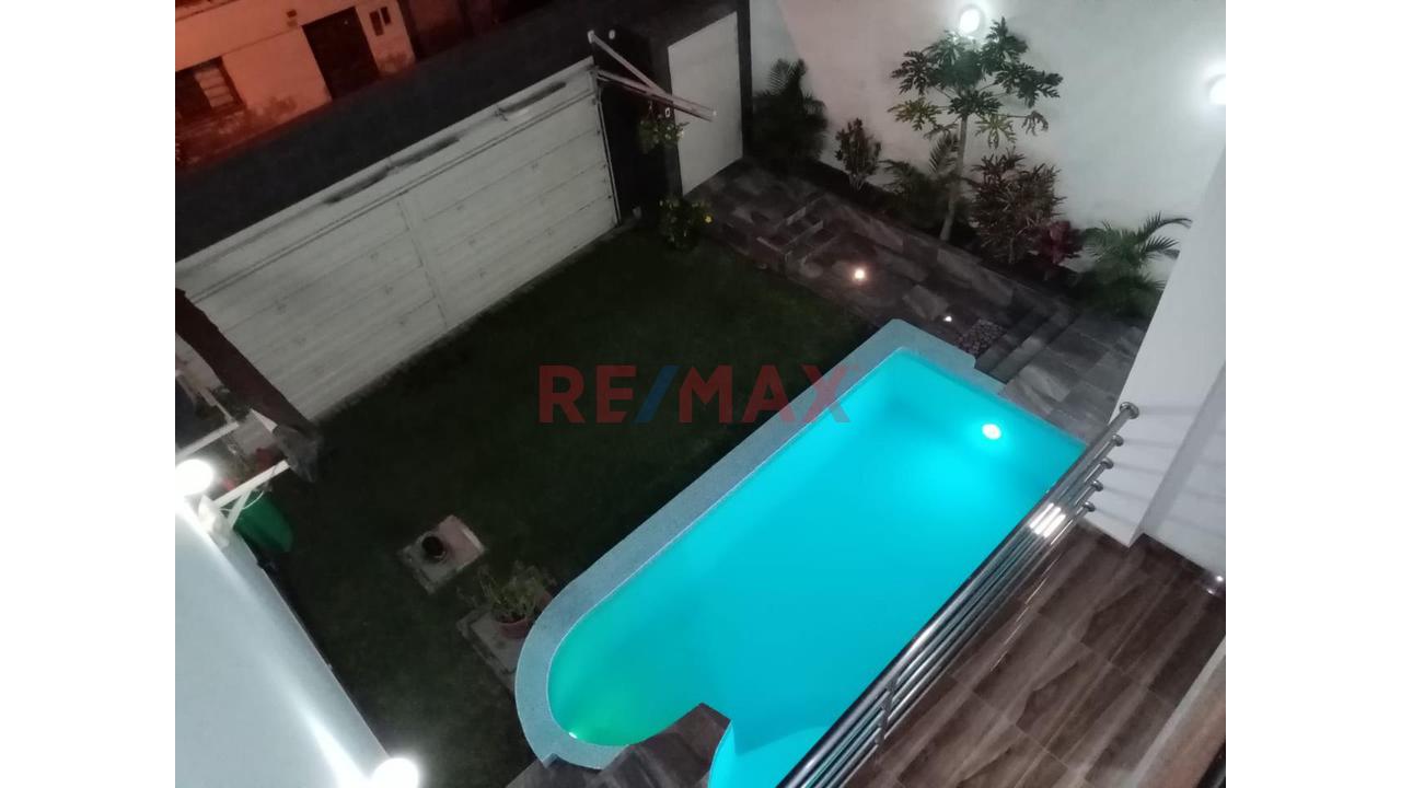 Hermosa Y Moderna Casa Con Piscina En Huanchaco Tradicional - 3
