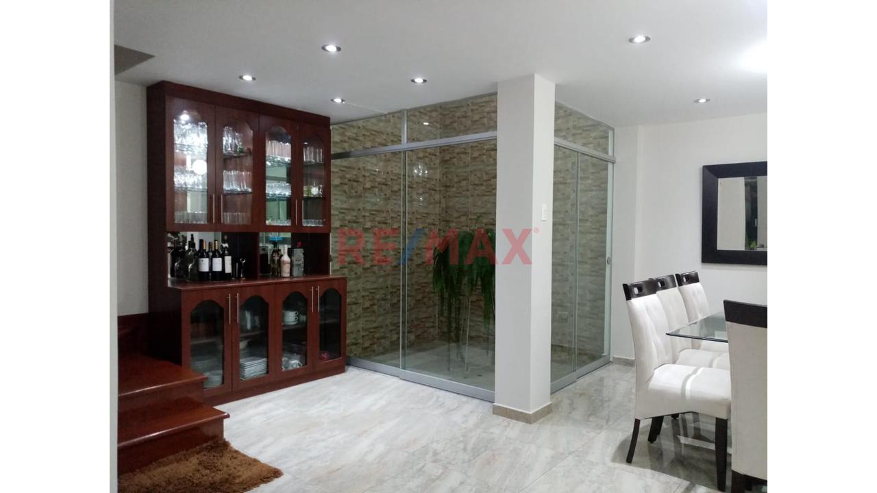 Hermosa Y Moderna Casa Con Piscina En Huanchaco Tradicional - 7