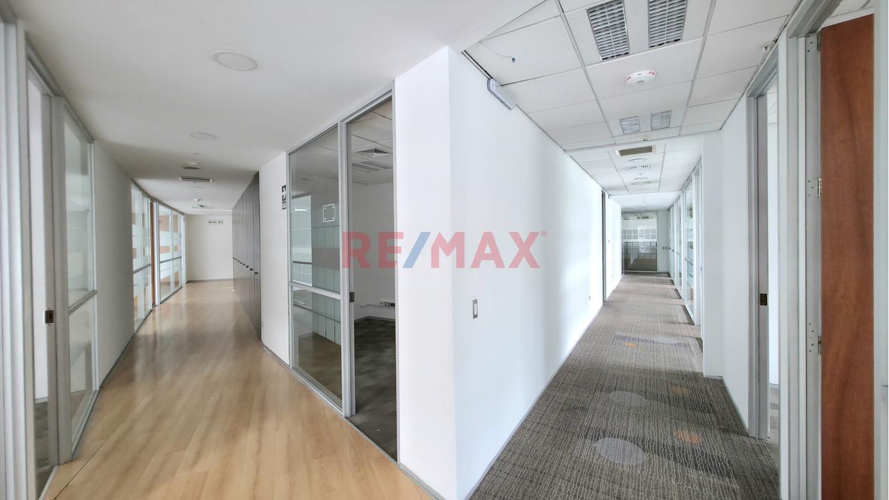 Alquiler Oficina Prime Implementada | San Isidro Empresarial – Basadre — foto 5