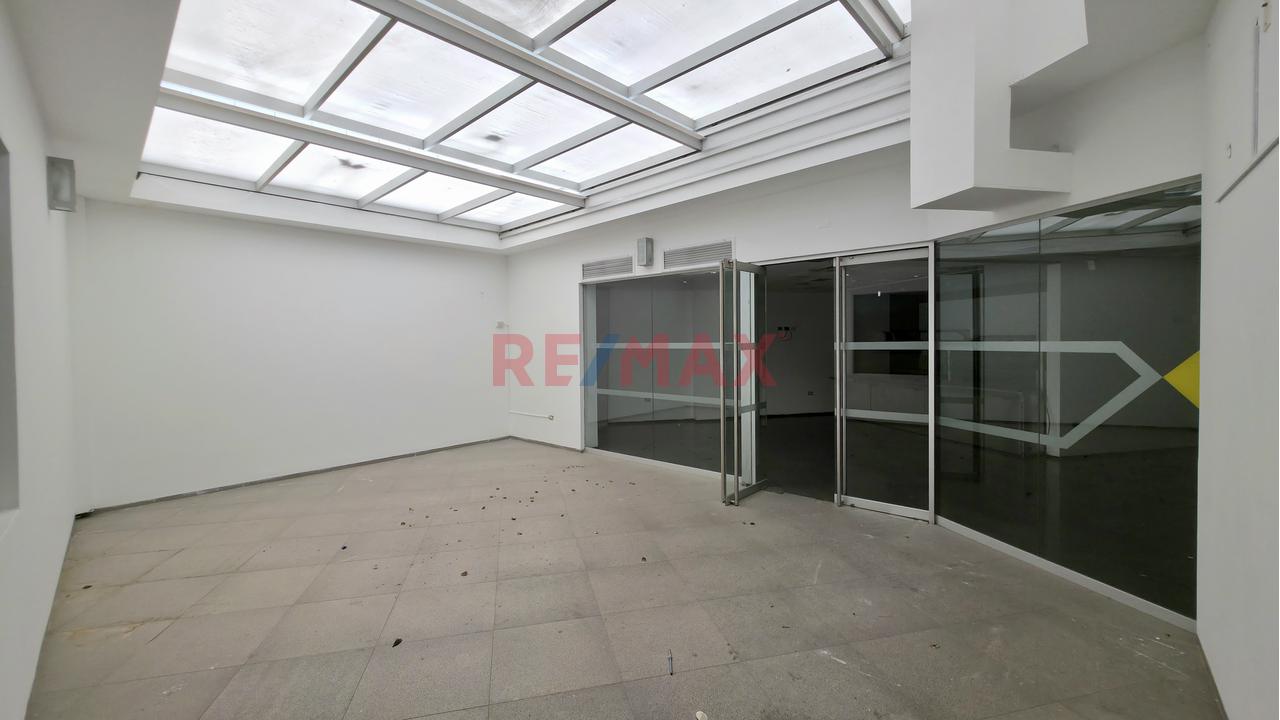 Alquiler Oficina Prime Implementada | San Isidro Empresarial – Basadre — foto 10