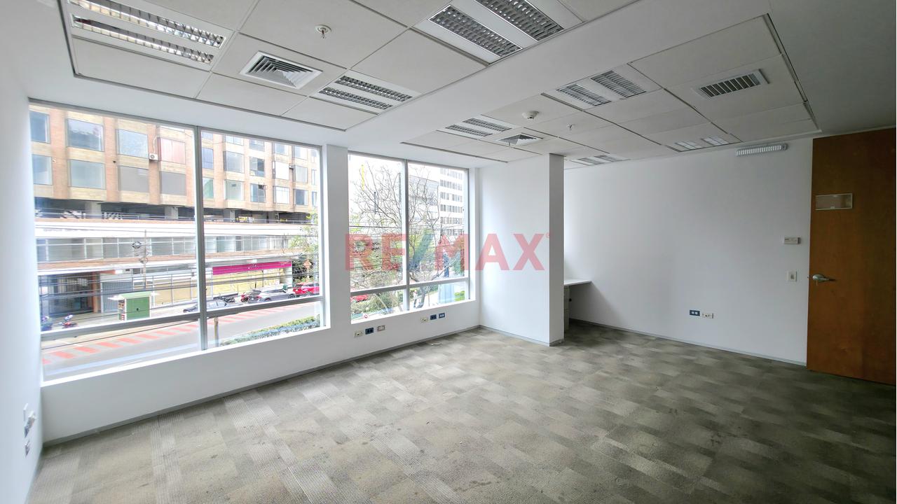 Alquiler Oficina Prime Implementada | San Isidro Empresarial – Basadre — foto 8