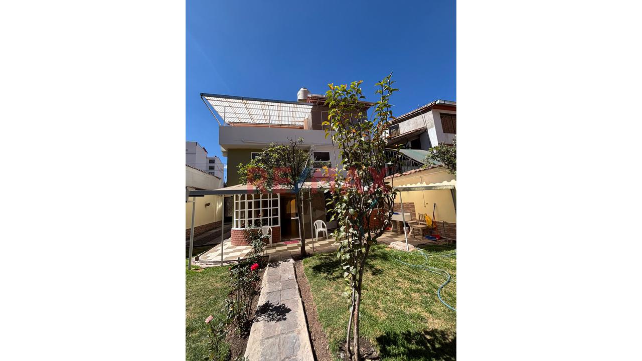 Amplia Casa En Alquiler Para Empresas – Urb. Coviduc, San Sebastián - 16