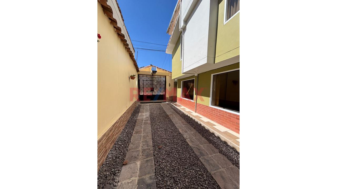 Amplia Casa En Alquiler Para Empresas – Urb. Coviduc, San Sebastián - 2