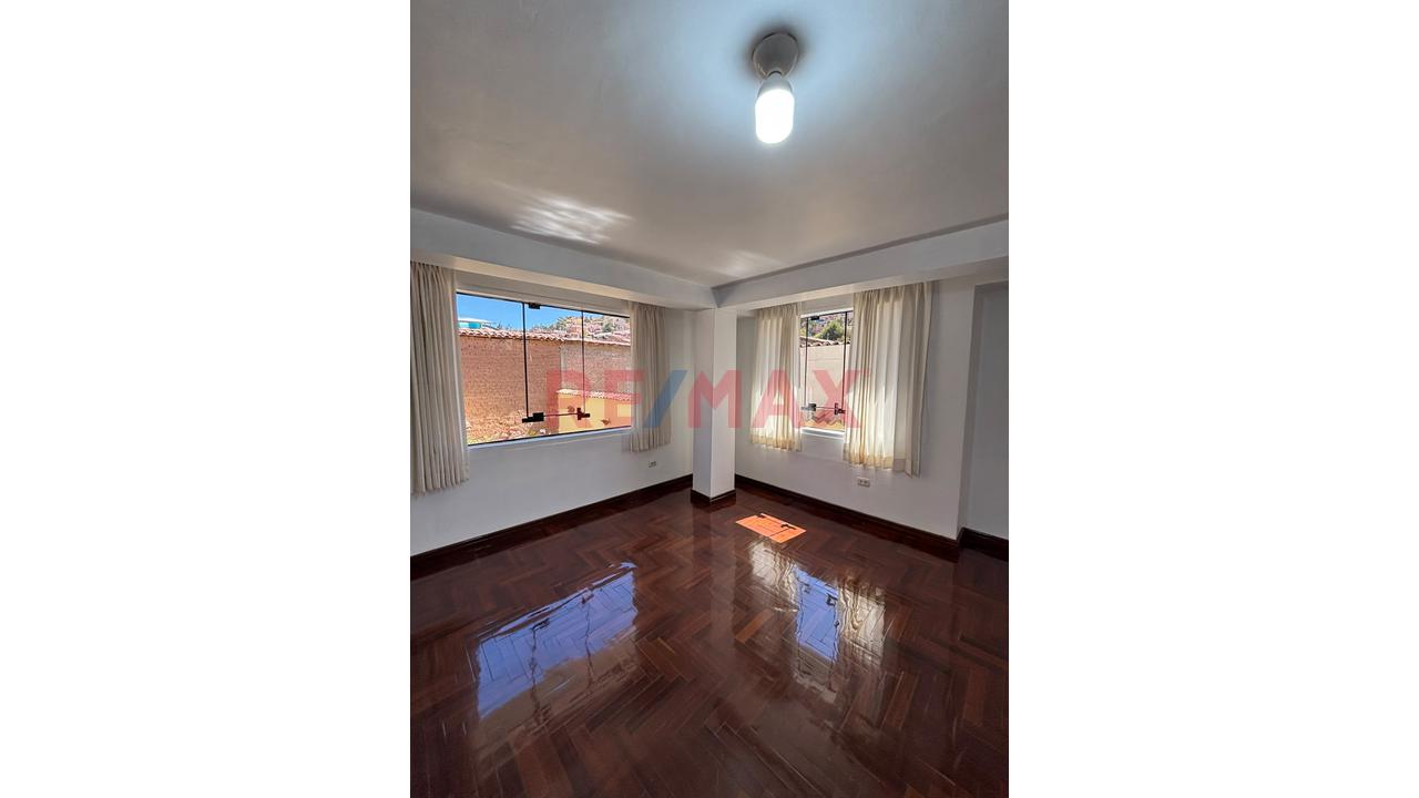 Amplia Casa En Alquiler Para Empresas – Urb. Coviduc, San Sebastián - 14