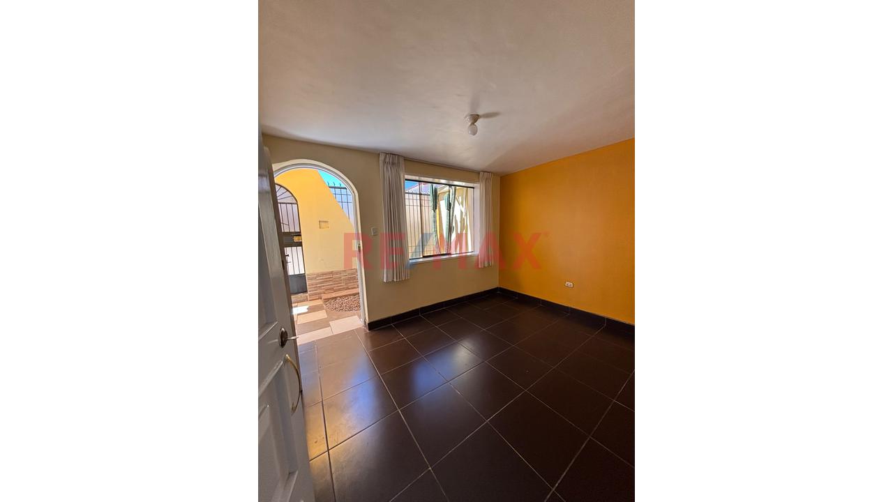 Amplia Casa En Alquiler Para Empresas – Urb. Coviduc, San Sebastián - 7
