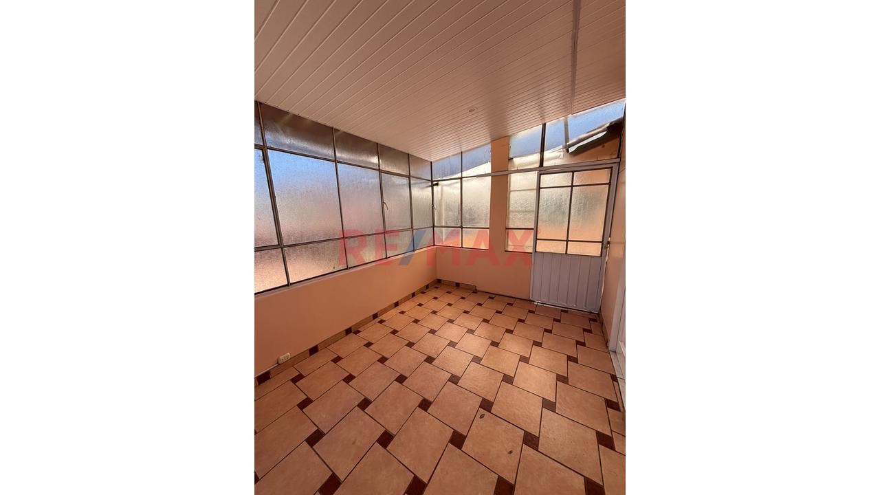 Amplia Casa En Alquiler Para Empresas – Urb. Coviduc, San Sebastián - 15