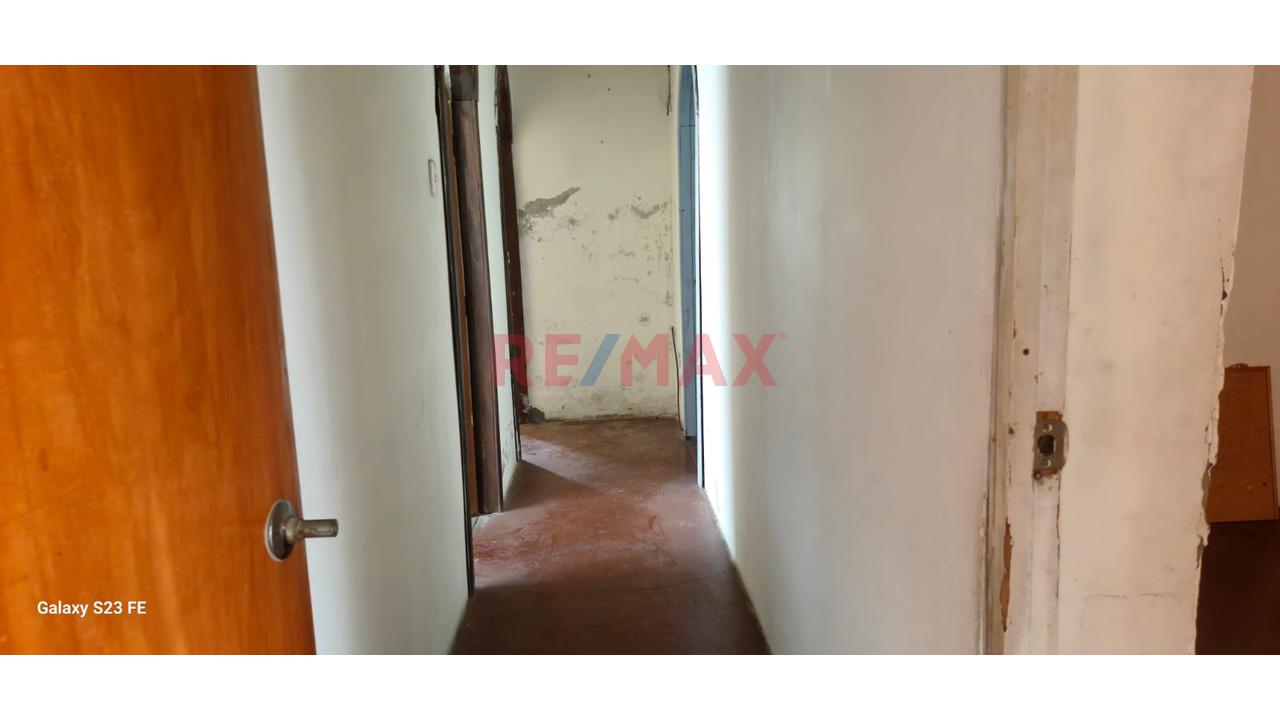 Casa Como Terreno De 144.15 M² En Urb. Pando – Excelente Ubicación** - 11