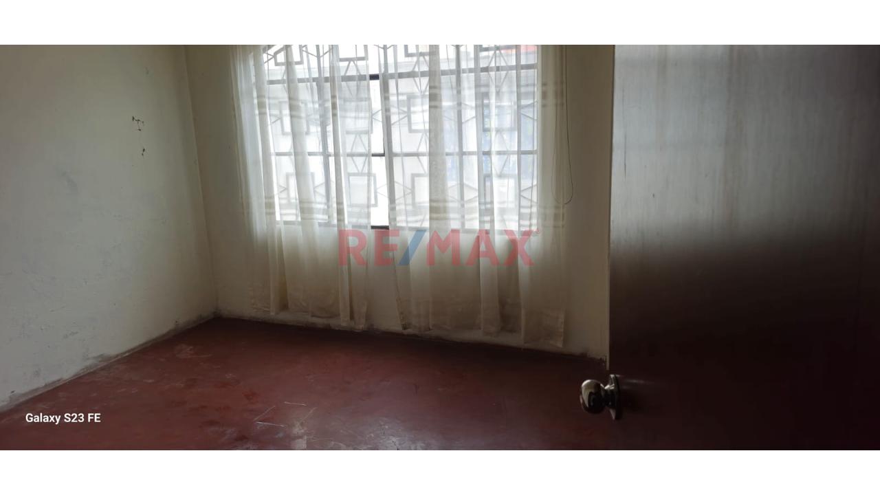 Casa Como Terreno De 144.15 M² En Urb. Pando – Excelente Ubicación** - 10