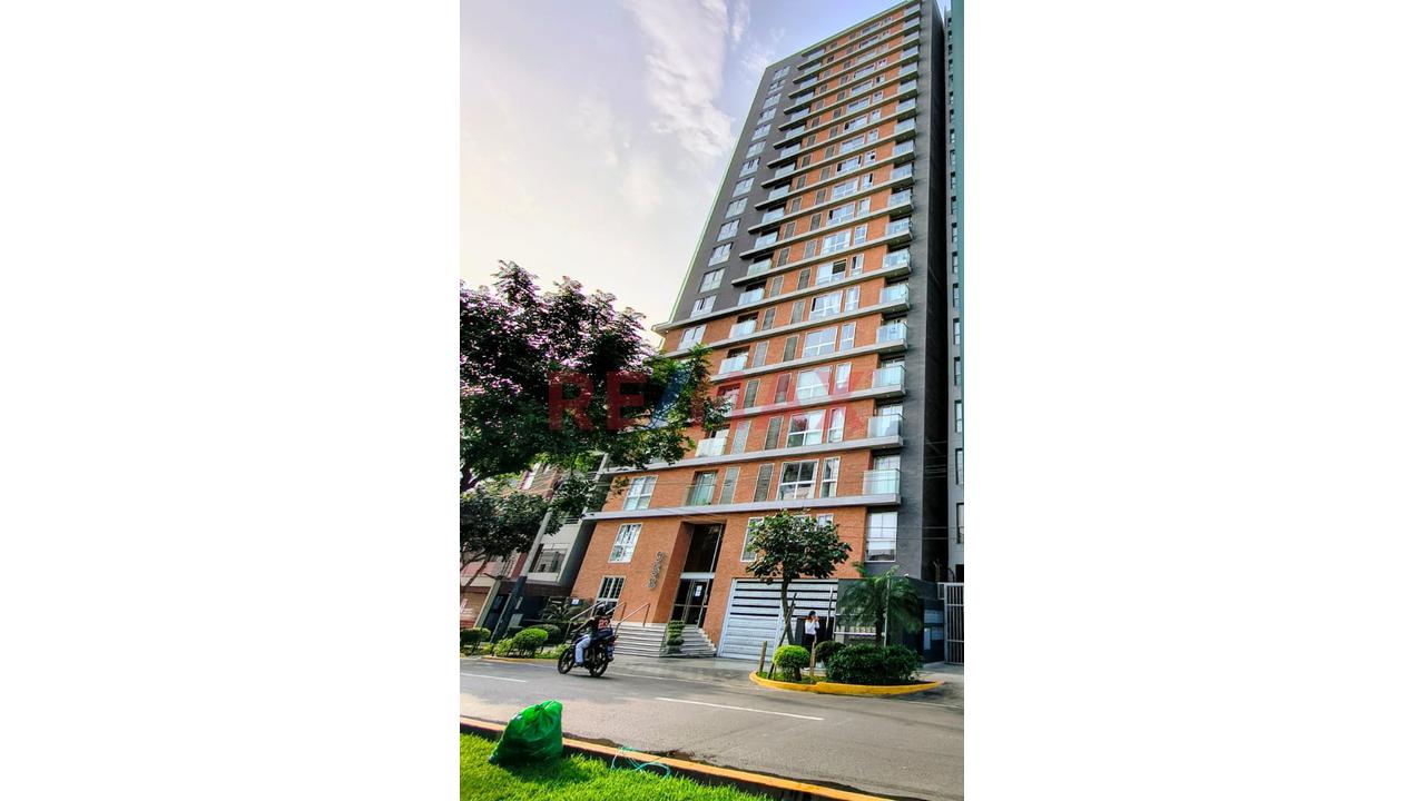 Venta De Departamento De 75M² En Jesús María - 15