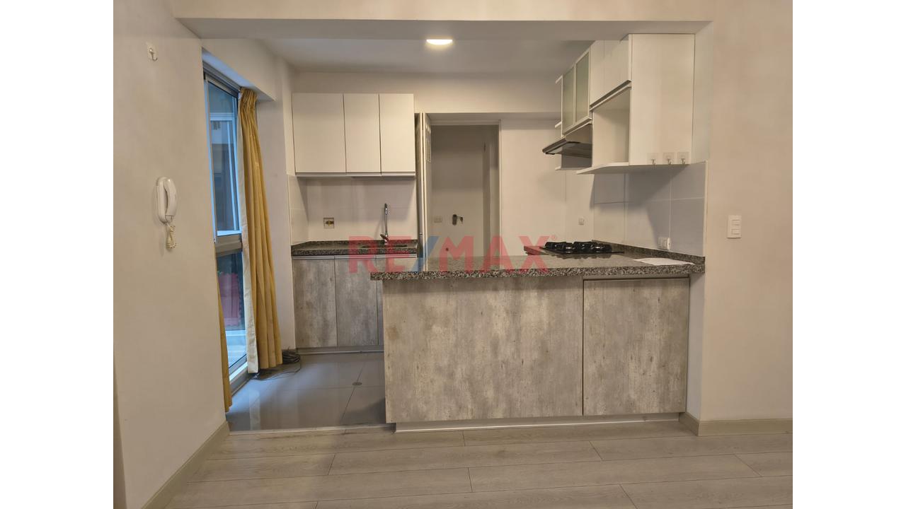 Venta De Departamento De 75M² En Jesús María - 3