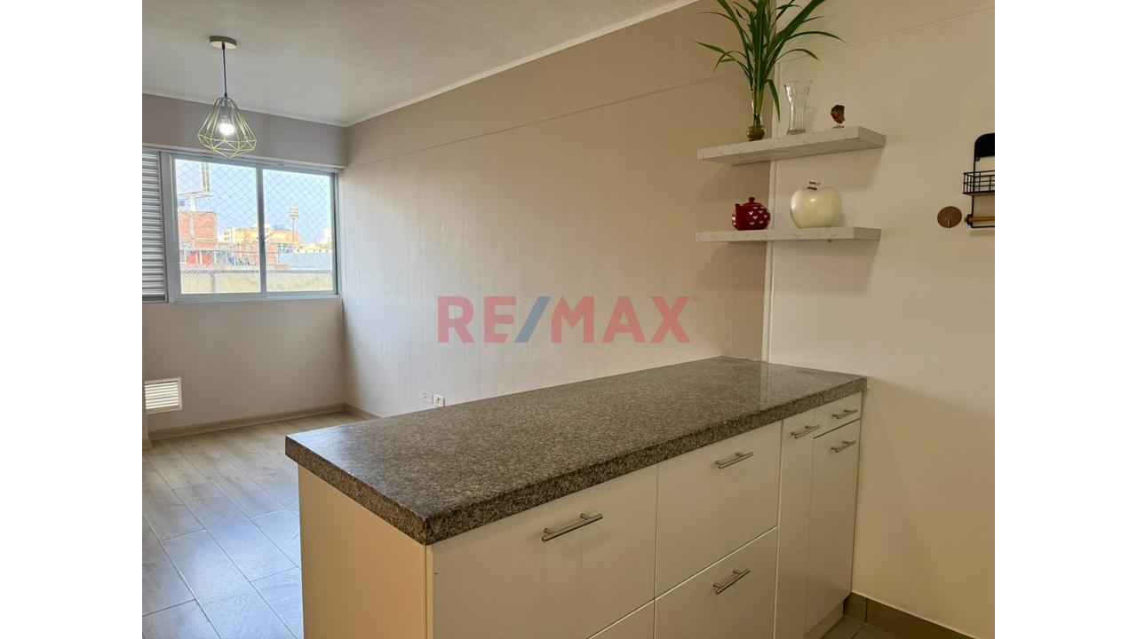 Moderno Departamento De 2 Habitaciones En Lince | Excelente Ubicación Y Áreas Comunes — foto 13