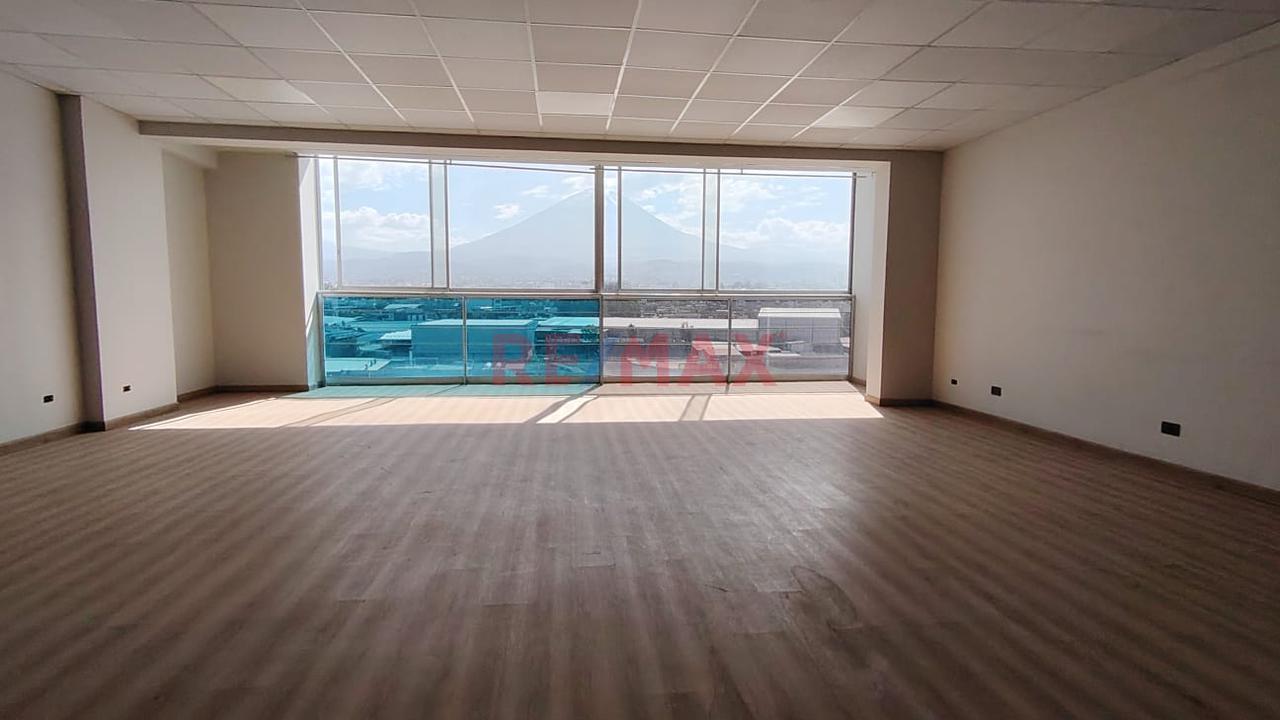 🏢✨ ¡Alquiler De Oficina Con Cochera! (86 M²) ✨🚗 - 6