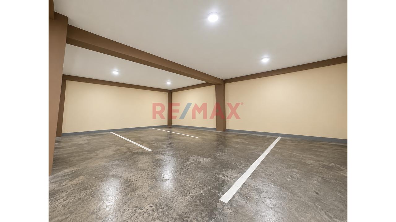 Propiedad Comercial En San Juan De Lurigancho - 2