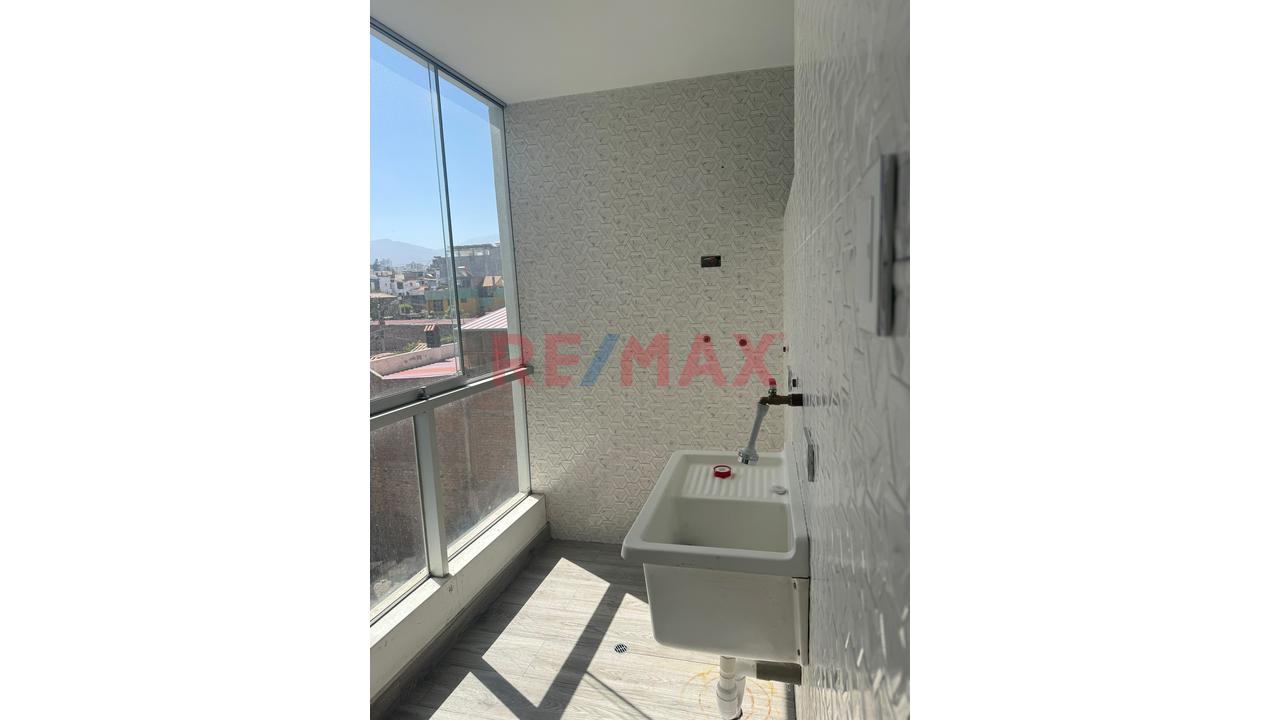 🏢 Alquiler De Departamento – Yanahuara (Av. Alfonso Ugarte) 🏢 - 12