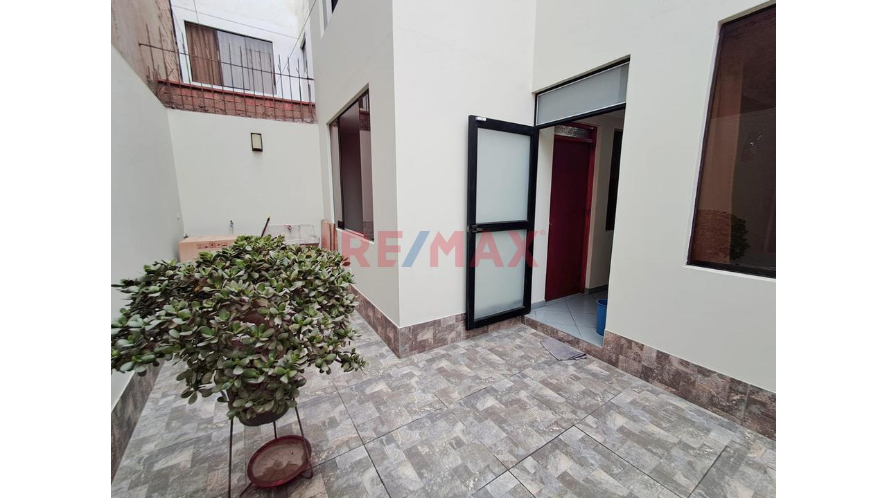 Oportunidad!! Casa En Venta La Molina — foto 8