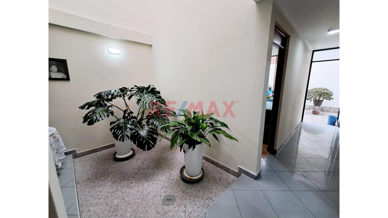 Oportunidad!! Casa En Venta La Molina — foto 4
