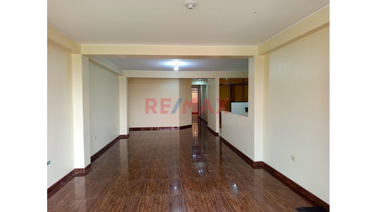 Vendo Departamento  En 2Do Piso Urb. Santa Isolina Iii Etapa Comas — foto 4