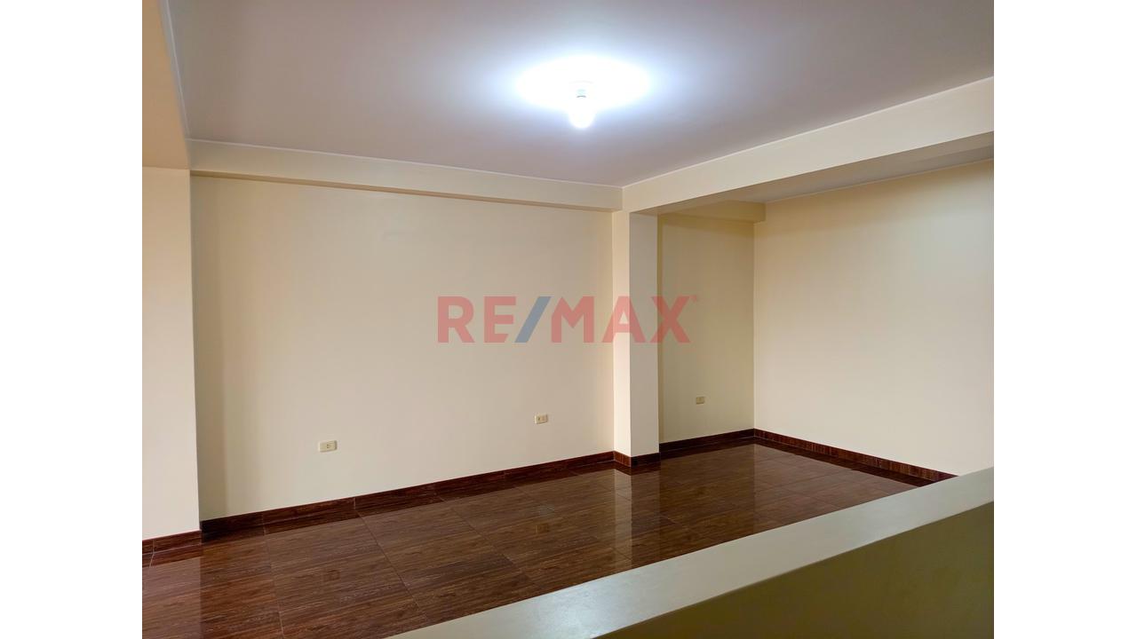 Vendo Departamento  En 2Do Piso Urb. Santa Isolina Iii Etapa Comas — foto 8