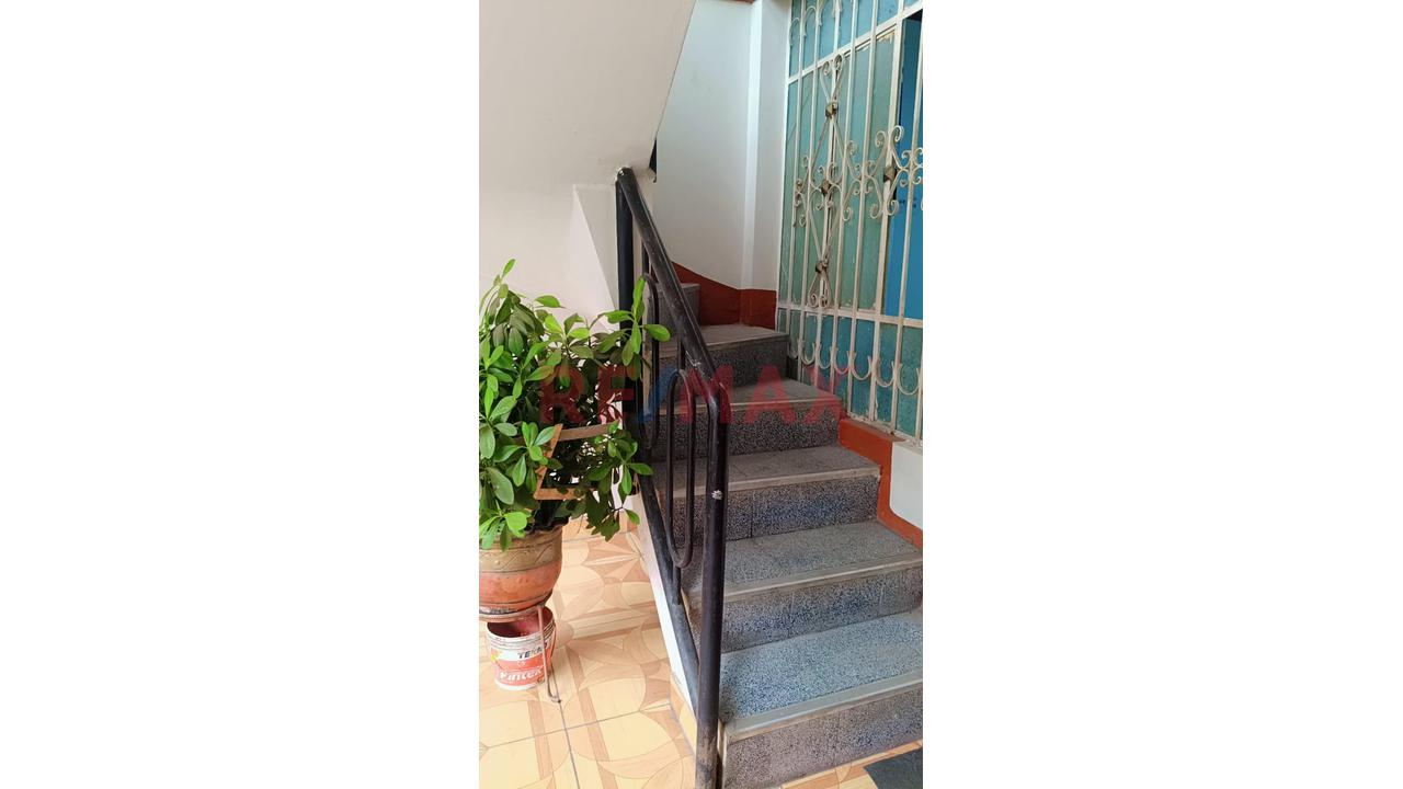 🏠 ¡Invierte En Una Propiedad Con Potencial De Rentabilidad! 📍 En Plena Av. Universitaria – Av. México Comas - 3