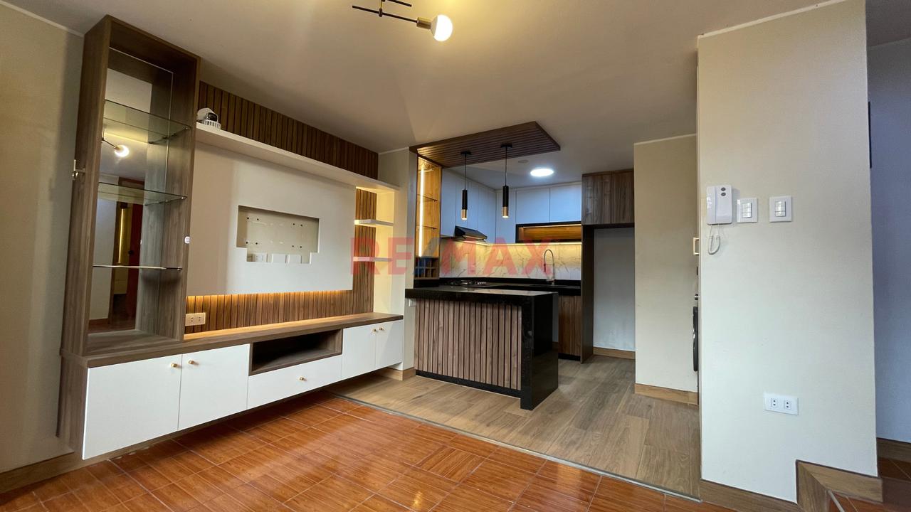 Alquilo Moderno Dpto Renovado  Y Semi Amoblado (2Do Piso) En Surco — foto 2
