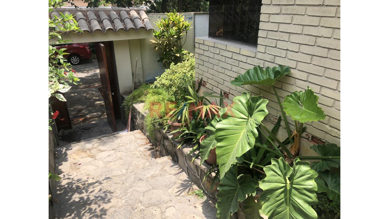 Vendo Casa Como Terreno - Frente A Parque — foto 6
