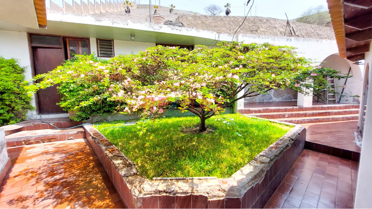 Vendo Casa Como Terreno - Frente A Parque — foto 11