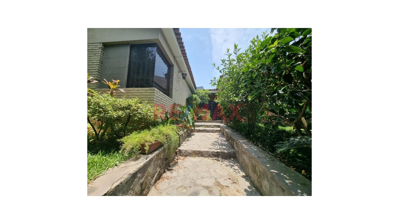 Vendo Casa Como Terreno - Frente A Parque — foto 12