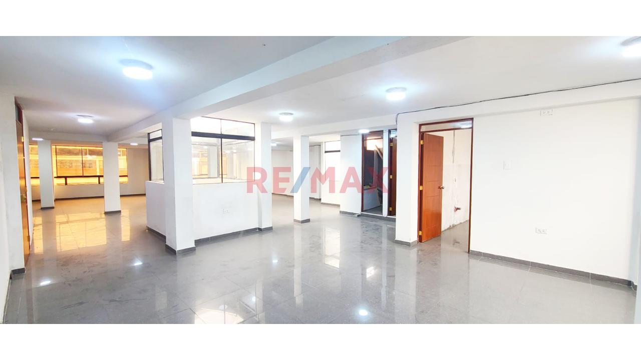 Alquiler Local Comercial Av.Lima 154M² En San Martín De Porres — foto 9