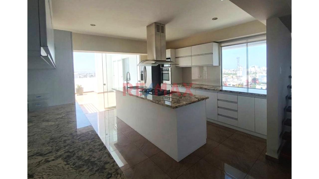 Penthouse Amoblado En San Andrés: Privacidad, Amplitud Y Vistas De Ensueño - 4