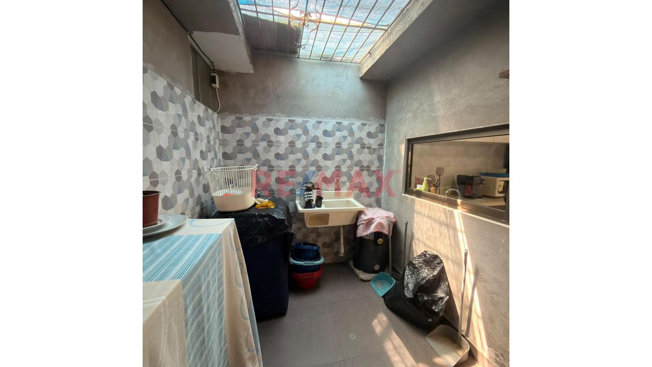 Venta De Casa 160M2 Mariano Melgar, Villa Maria Del Triunfo - 11