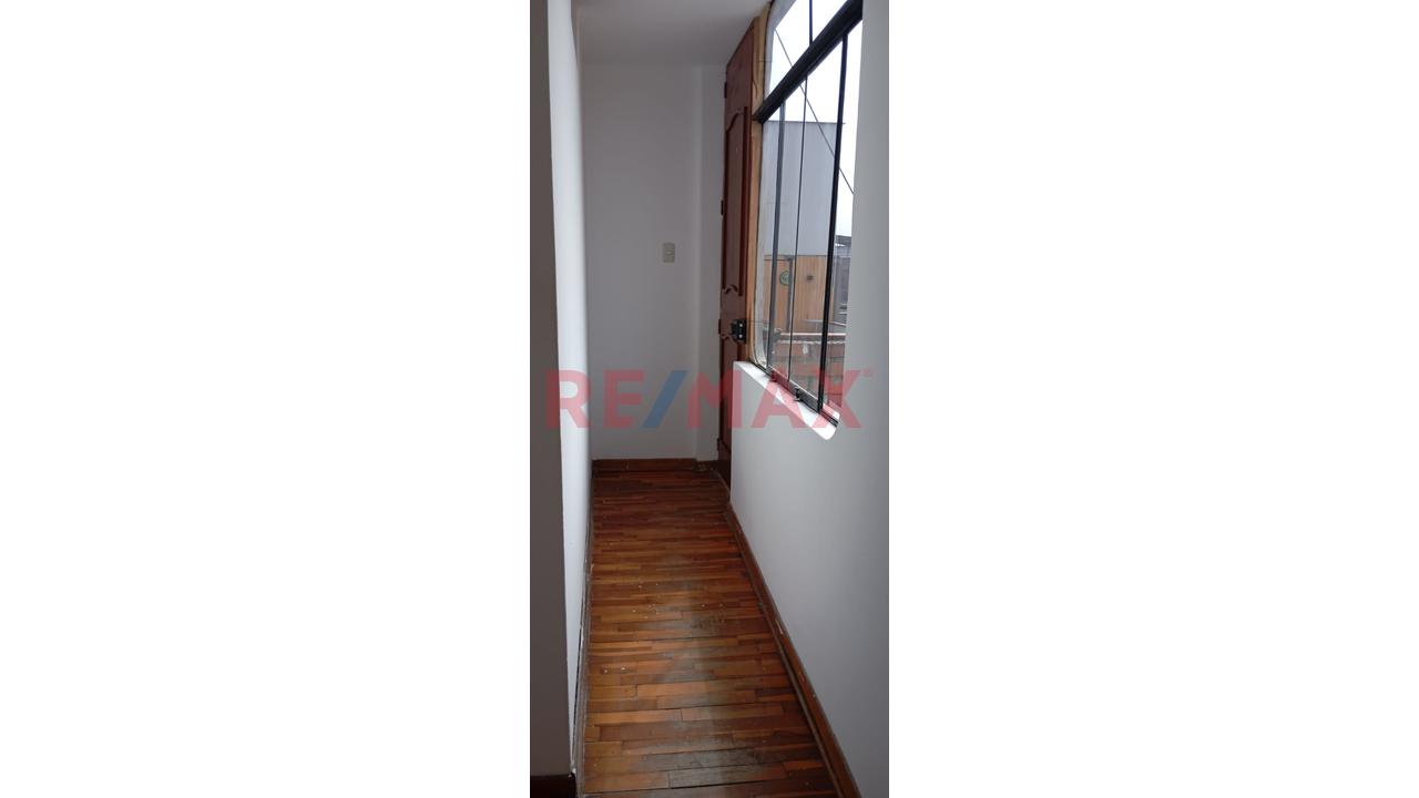 🏡 Alquilo Departamento  Con Amplia Azotea Techada - 9