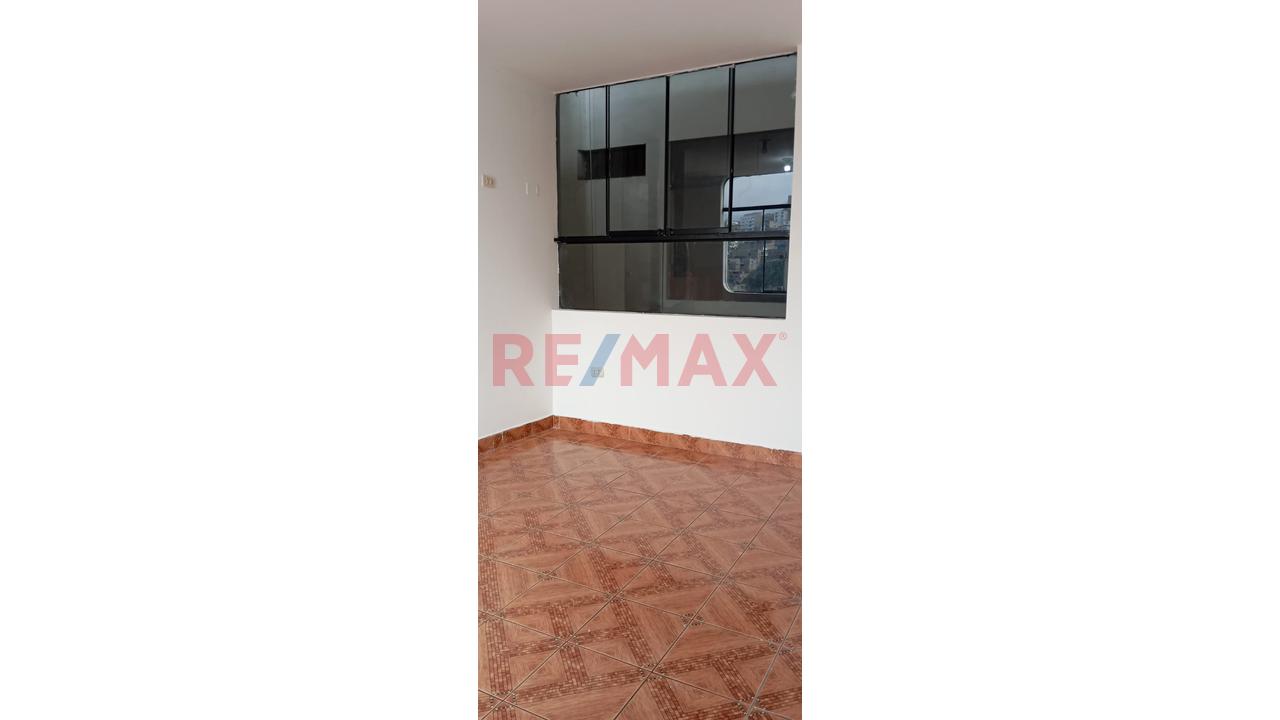 🏡 Alquilo Departamento  Con Amplia Azotea Techada - 7